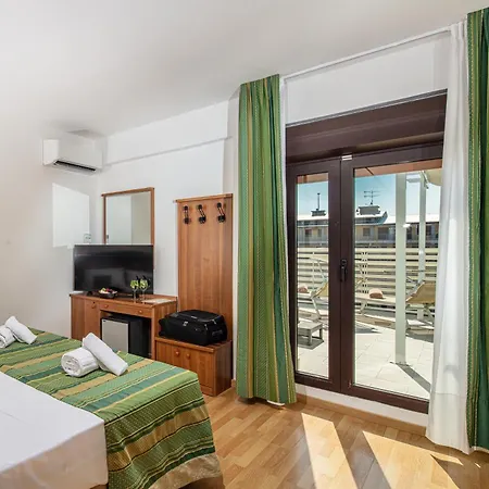 Bembo Отель Бибионе