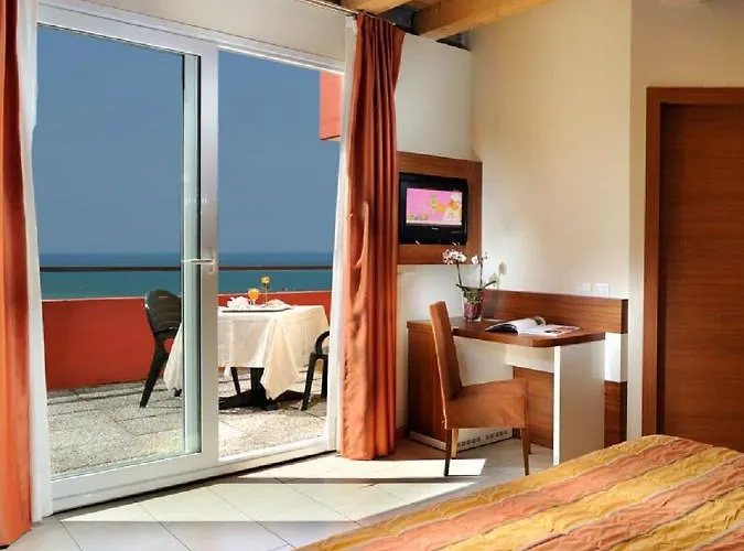 Bembo Ξενοδοχείο Μπιμπιόνε